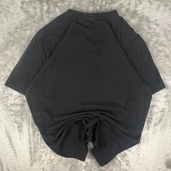 Mandalay Bay Las Vegas Black Big Print Shark Graphic T-shirt Size Medium - Picture 4 of 6